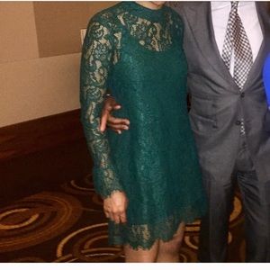 Lace cocktail dress (emerald green)